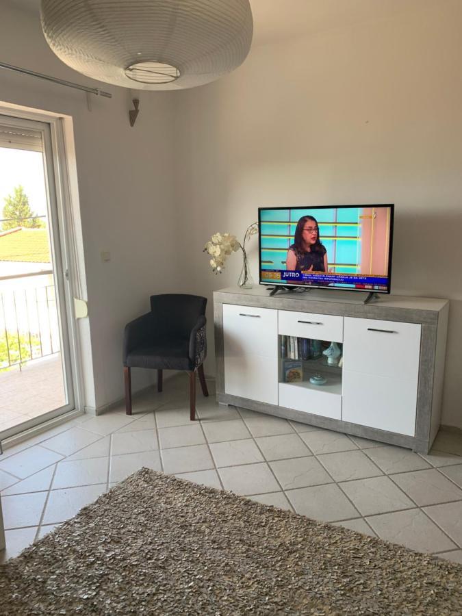 Apartman Ana Zeleni Pojas 바르 외부 사진
