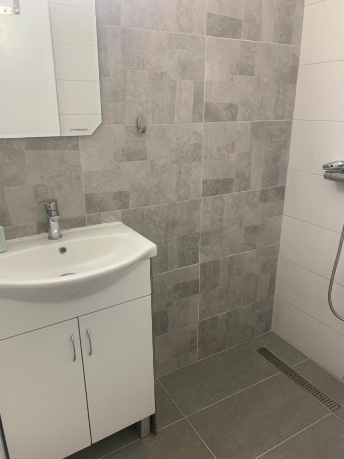 Apartman Ana Zeleni Pojas 바르 외부 사진