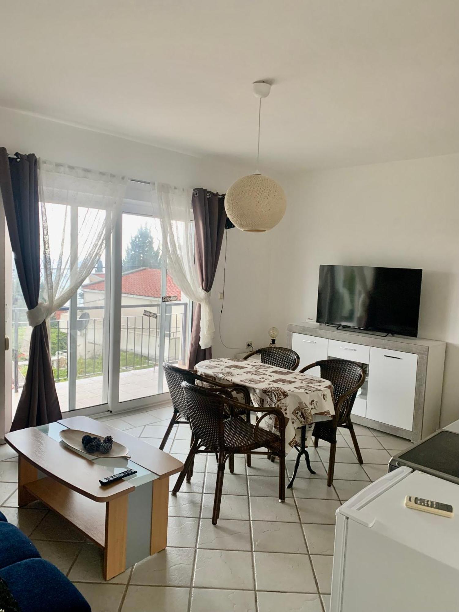 Apartman Ana Zeleni Pojas 바르 외부 사진
